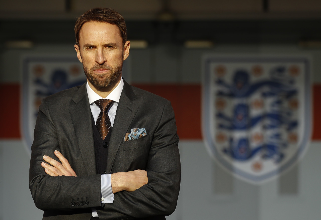 开云体育-英超冲刺阶段再迎强敌，波特兰开拓者扳平良机，主帅态度——气氛紧张，年轻球员得到机会的简单介绍