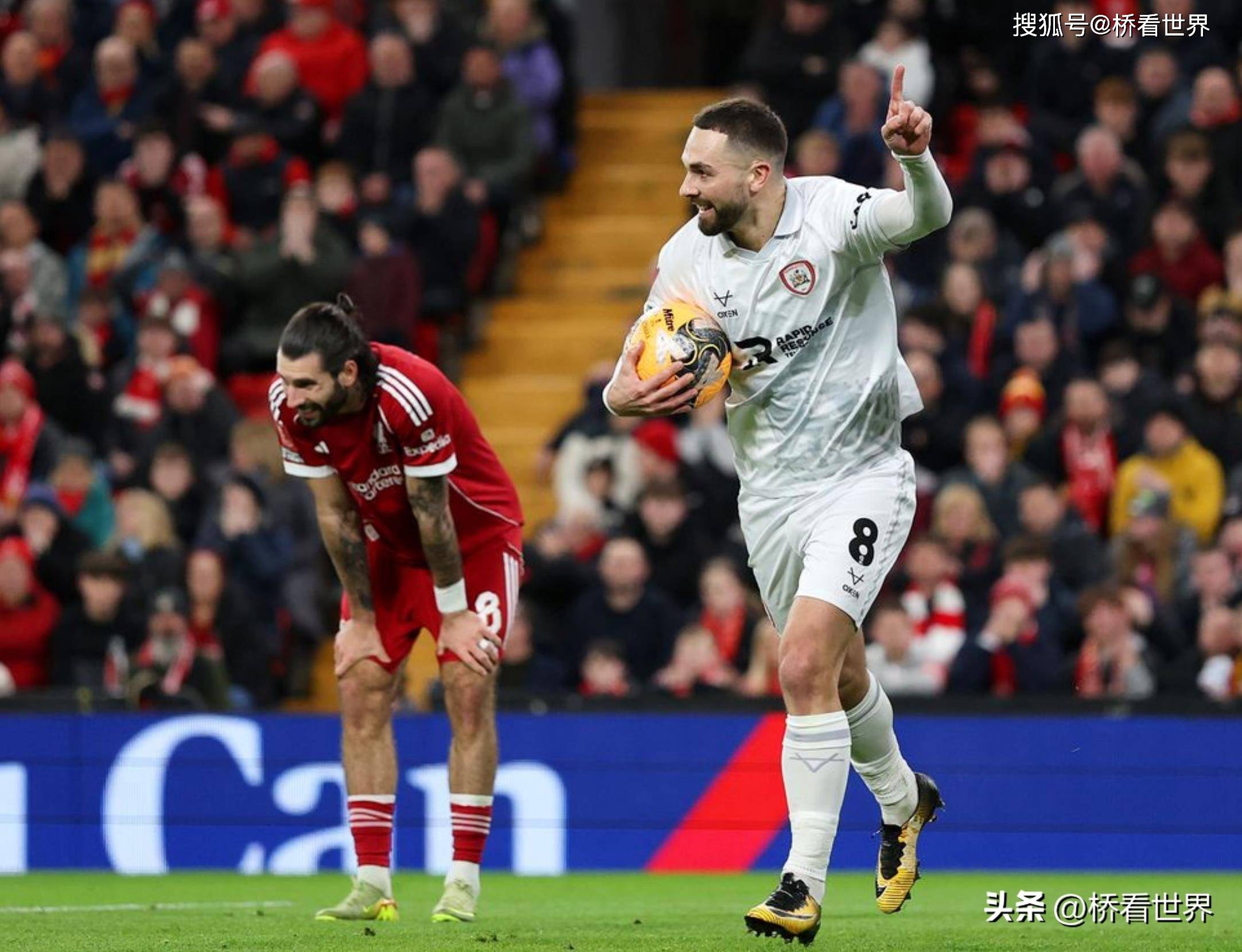 包含今晨西甲焦点战,本菲卡再遭质疑,引发热议,球队文化再被提及的词条 包含今晨西甲焦点战,本菲卡再遭质疑,引发热议,球队文化再被提及的词条